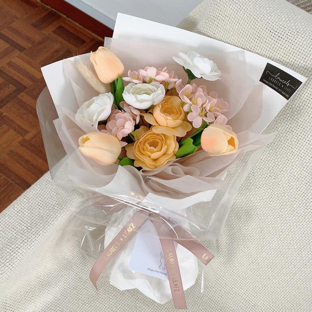 QiXi Mila Artificial Soap Flower Bouquet (Johor Bahru Delivery Only