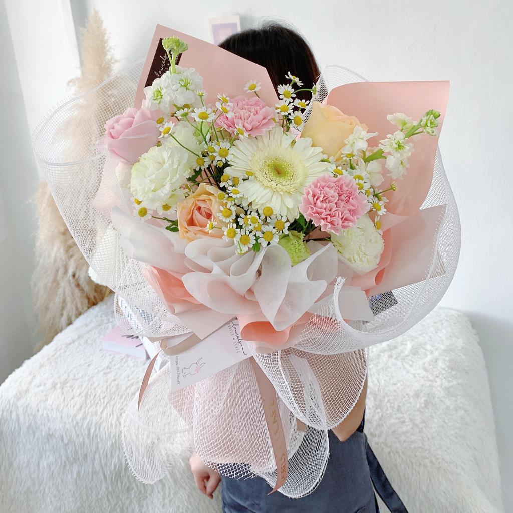 QiXi Sally Mix Flower Bouquet (Johor Bahru Delivery Only) | Giftr ...