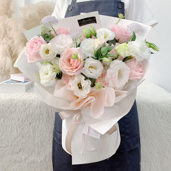 QiXi Chihiro Mix Flower Bouquet (Johor Bahru Delivery Only) | Giftr ...