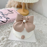 Pearl Ribbon Cake