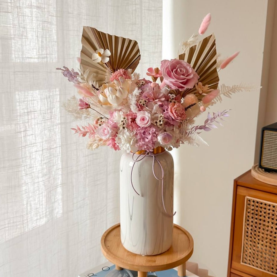 Zuri Preserved Flower Vase (Klang Valley Delivery Only) | Giftr ...