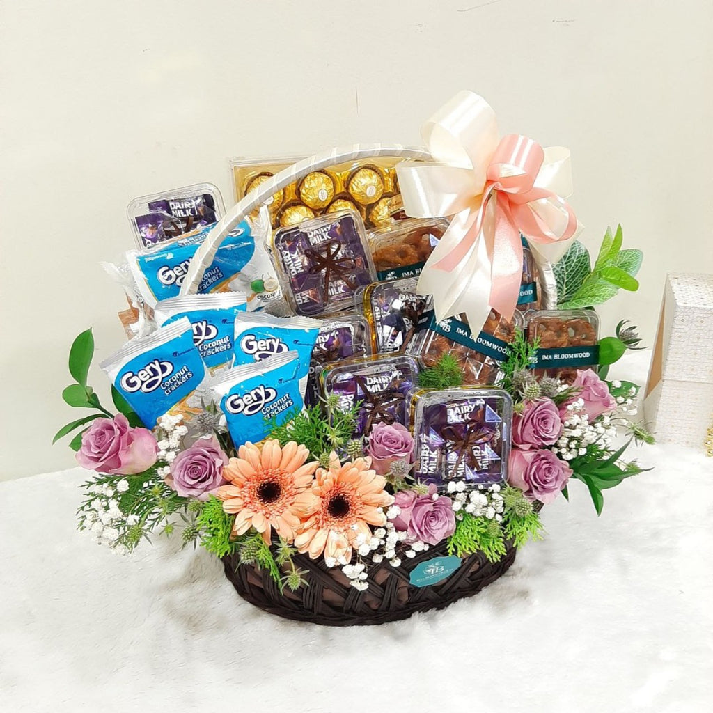 Ferrero Rocher Bouquet  Chocolate Gift Baskets to China