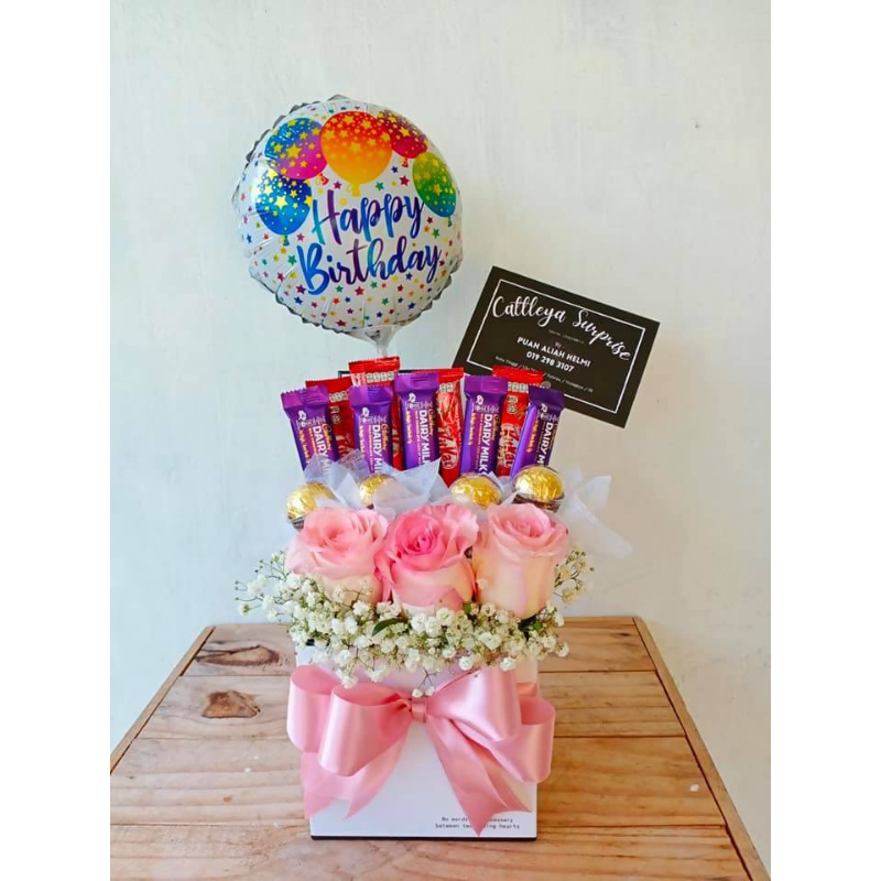 Alia Happy Flower and Chocolates Gift Box Small (Johor Bahru Deliver