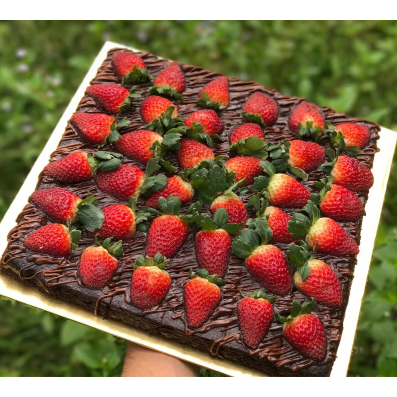 Brownies Strawberry (Negeri Sembilan Delivery)