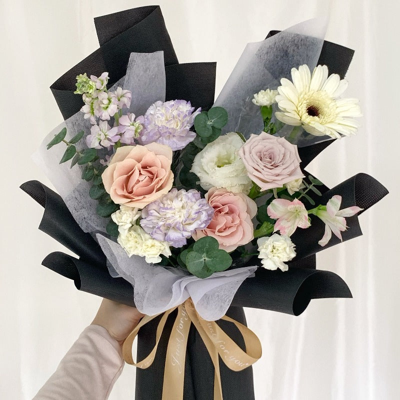 Midnight Magic Style Mix Flower Bouquet (Sungai Petani Delivery Only