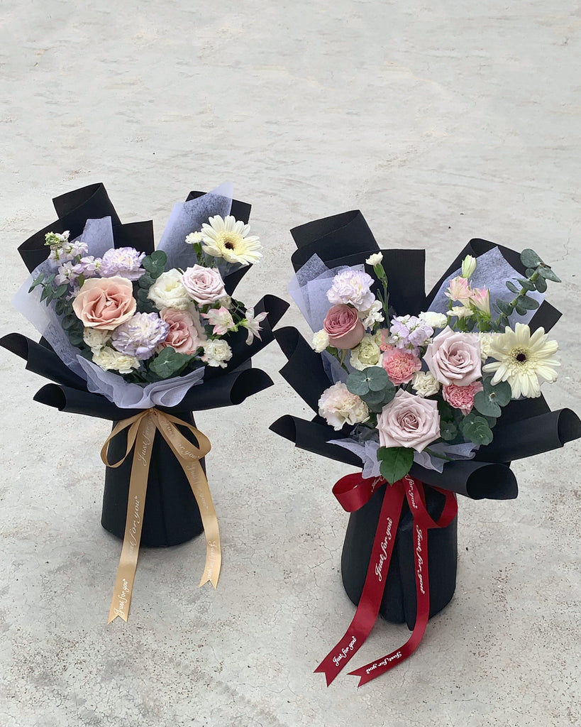 Midnight Magic Style Mix Flower Bouquet (Sungai Petani Delivery Only