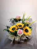 Congratulazioni Sincere - Sunflower Flower Bouquet (Johor Bahru Delivery only)