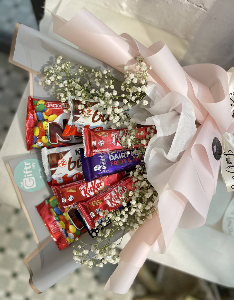 Mix Assorted Chocolate With White Babys Breath Bouquet (Kota Kinabalu