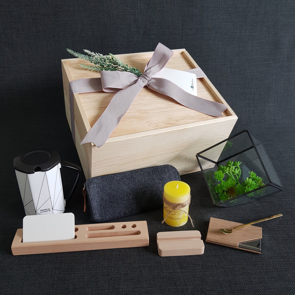 Working Space Gift Box - OXL03 (Klang Valley Delivery)