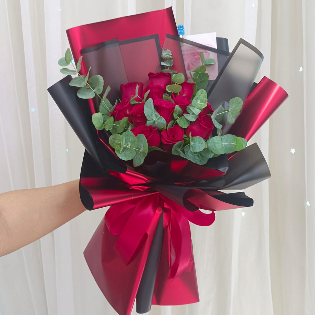 Red Blossom Roses Bouquet