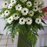 Nieldelia Florist Condolence Flower Stand 2