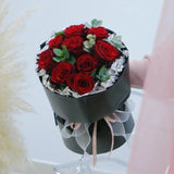 Russian Round Red Rose Flower Bouquet (Negeri Sembilan / KL & Selangor Delivery)