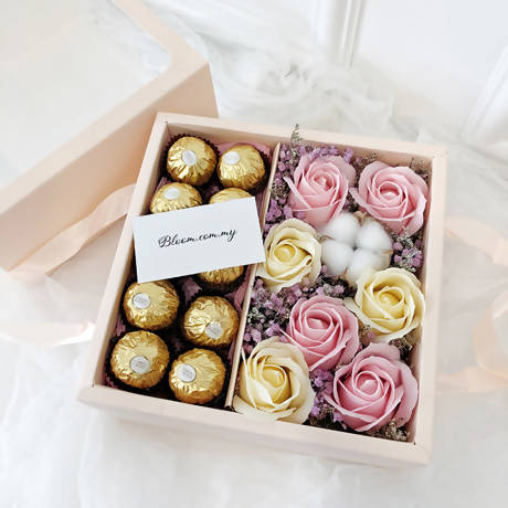 Soap Roses Gift Box 02 | Giftr - Malaysia's Leading Online Gift Shop