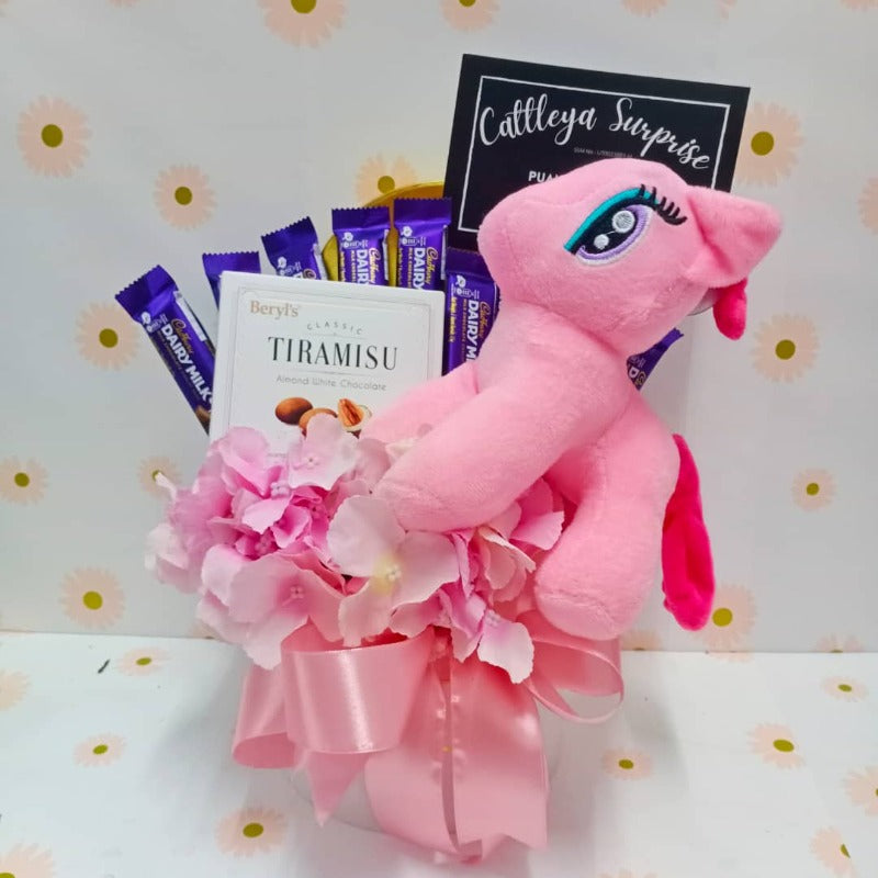 Unicorn & Chocolate Gift Box (Medium) Johor Bahru Delivery Only