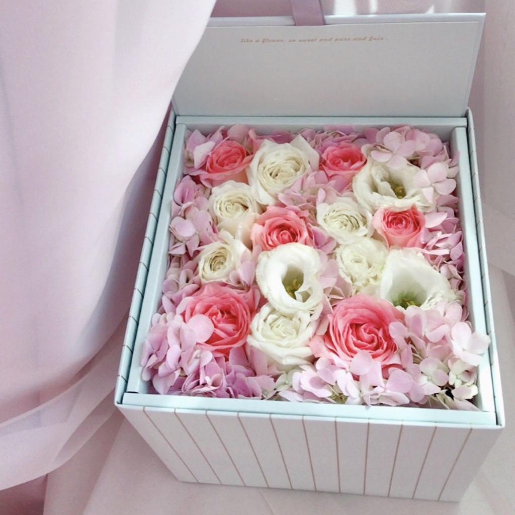 Eighteen Blossom's Flower Box - Small Square Box