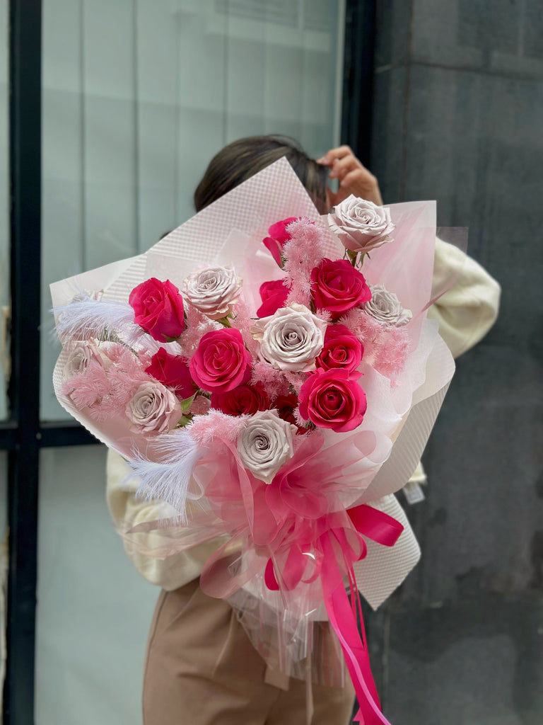 VDAY 2024 Laxy Flower Bouquet (Klang Valley Delivery Only)