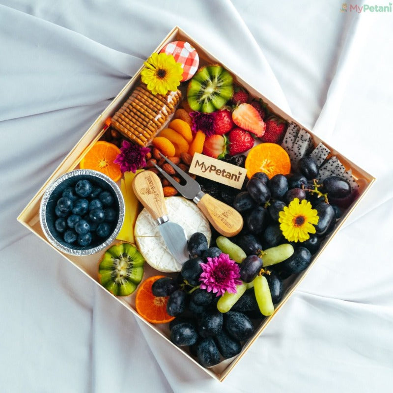 Large Cheese Fruit Platter (On-Demand Delivery)