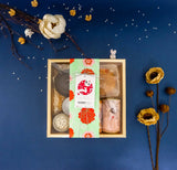Mid-Autumn Festival Mooncake 2020 Gift Set + Preserved Flower Tabletop Arrangement