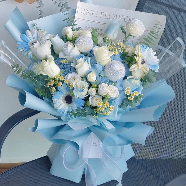 Blue Themed Mix Flower Bouquet (Negeri Sembilan / KL & Selangor Delive