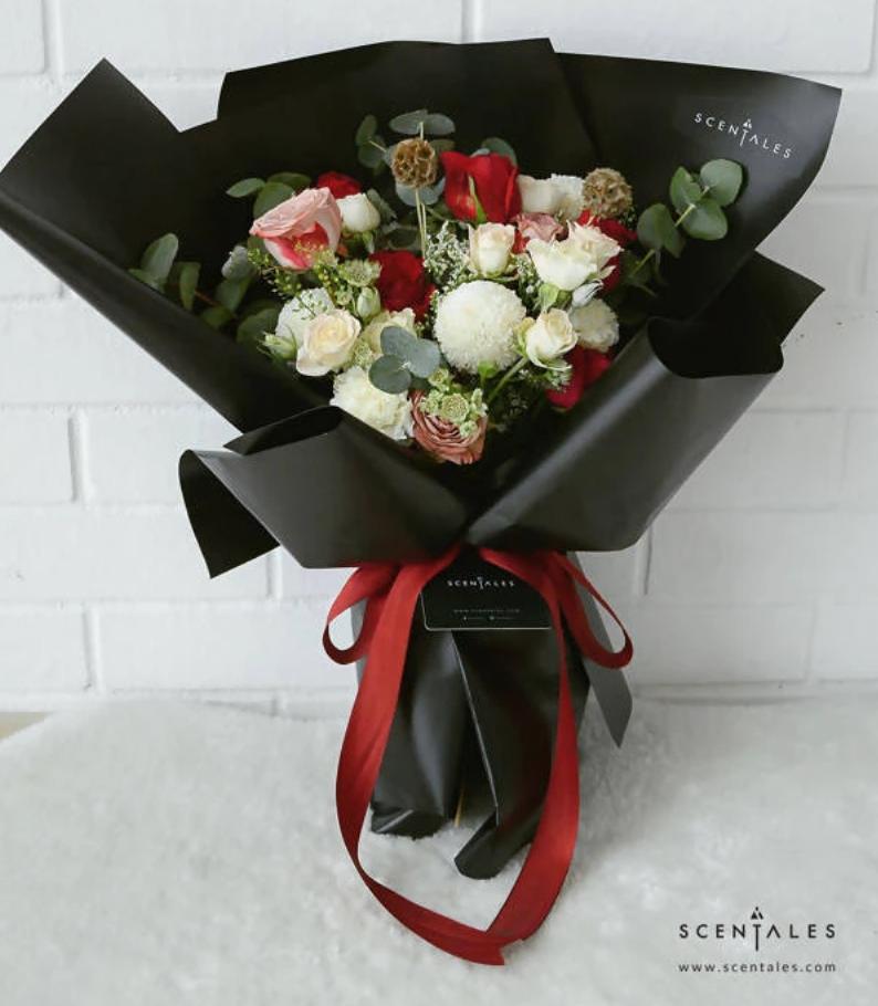 Scentales Fifth Symphony Premium Flower Bouquet (Black) | (Klang Valley Delivery)