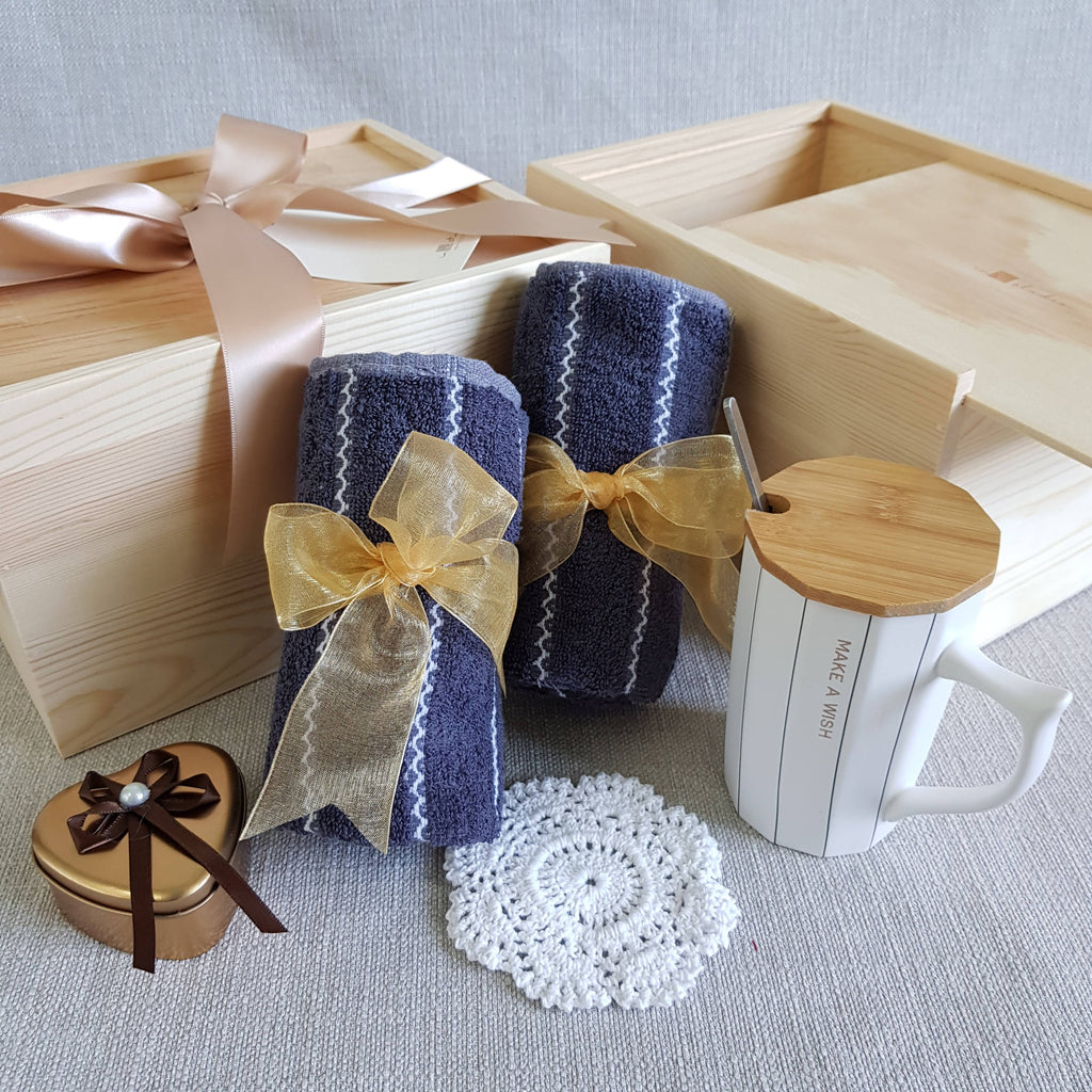 PINE WOOD GIFT SET 04 (Nationwide Delivery)