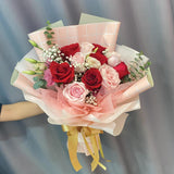 Trendy Gesture Flower Bouquet (Johor Delivery Only)