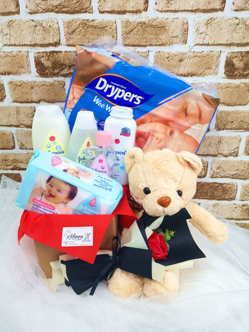 New Born Baby Johnson's Set Drypers With Teddy Bear