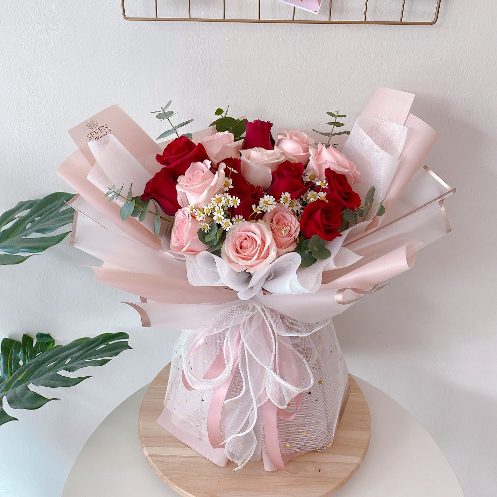 Infinity Flower Bouquet | (Klang Valley Delivery Only) | Giftr ...